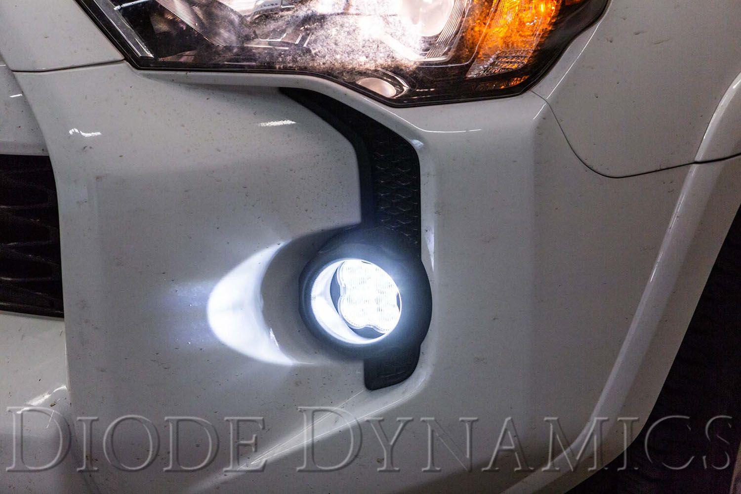 2014-2022 Toyota 4Runner Diode Dynamics SS3 fog light kit SAE/DOT